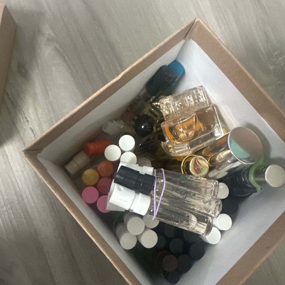 Assorted Mini Perfume & Rollerball Lot - Clear, Gold, Black, Pink